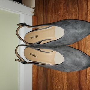 Vaneli Women's Gray Suede Shoes